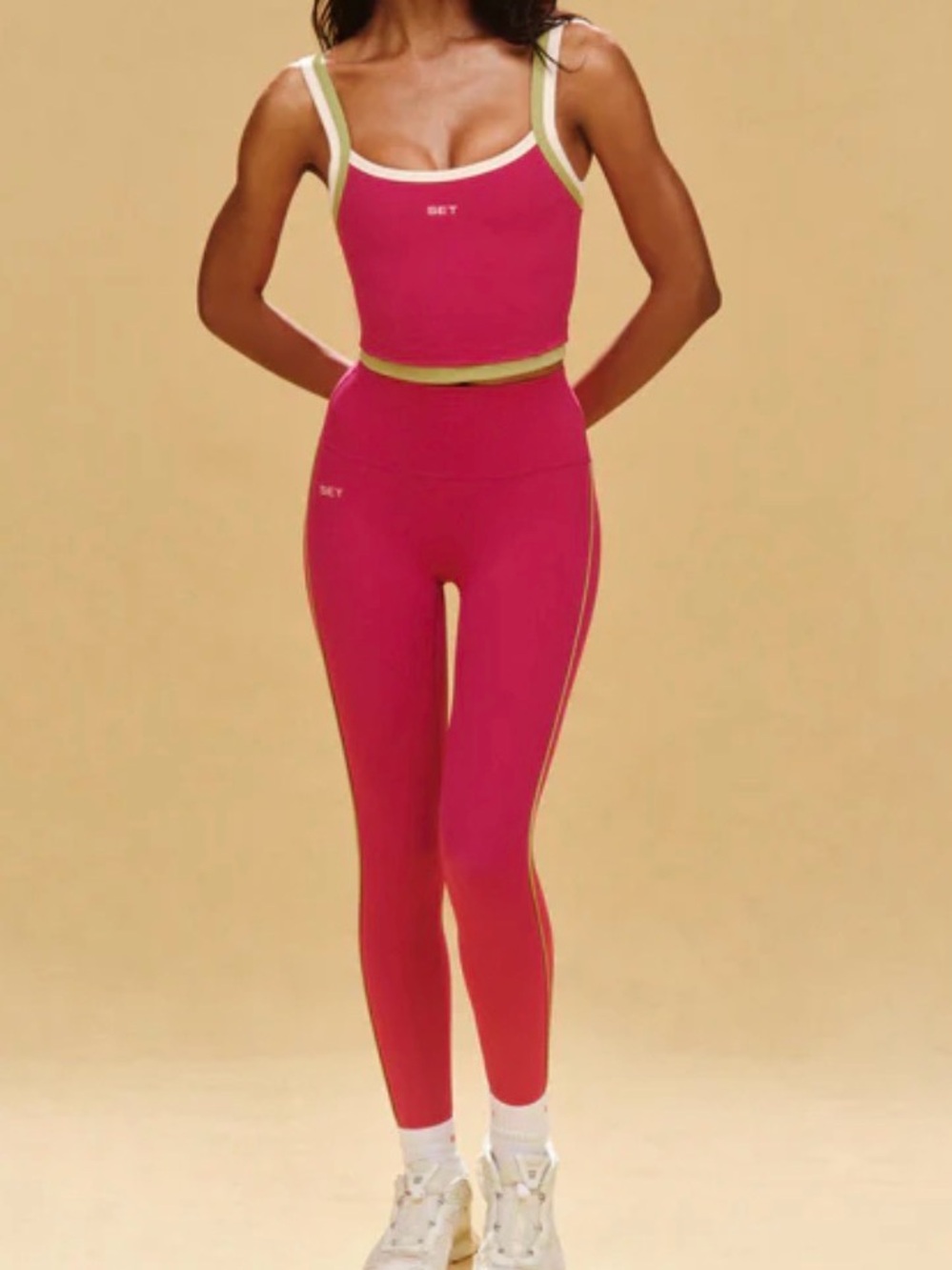SET ACTIVE Breathe Contrast Hibiscus Set NWT Medium Sold Out Leggings + Tank🌺